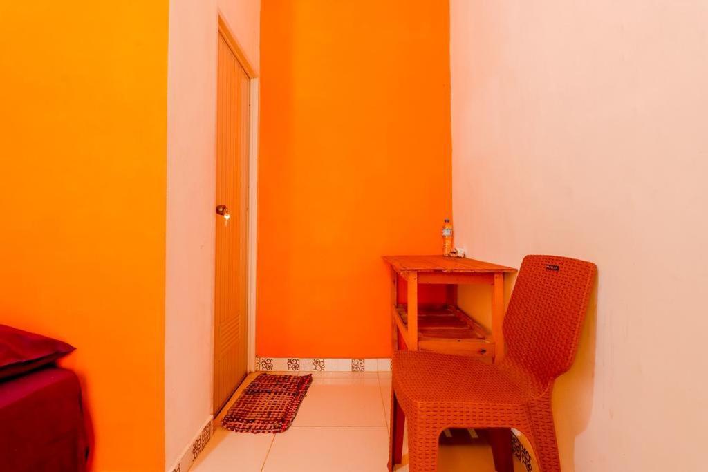 Pinky Guest House Syariah Kota Batu Esterno foto